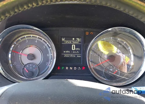 2013 Chrysler Town & Country Touring из США, поврежденный, VIN 2C4RC1BG0DR528986